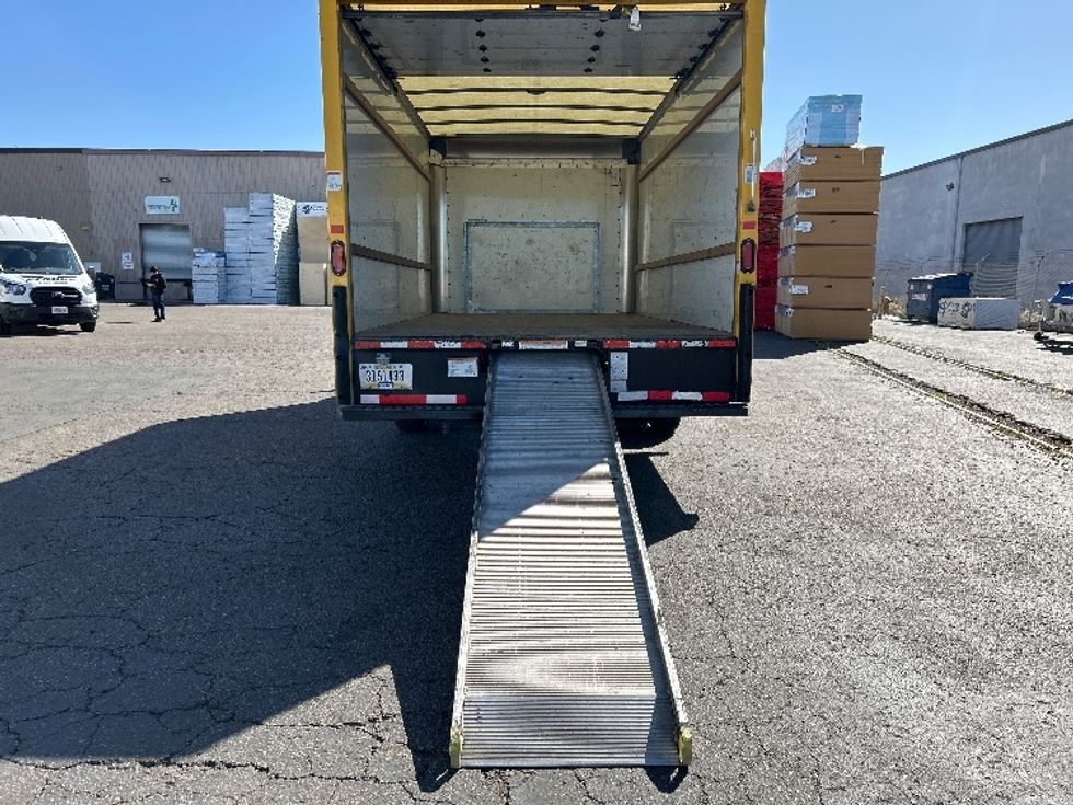 Light Duty Box Truck-Light and Medium Duty Trucks-Ford-2022-E350-Fontana-CA-88,507\n\t\tmiles-$ 30,500 - Image 9