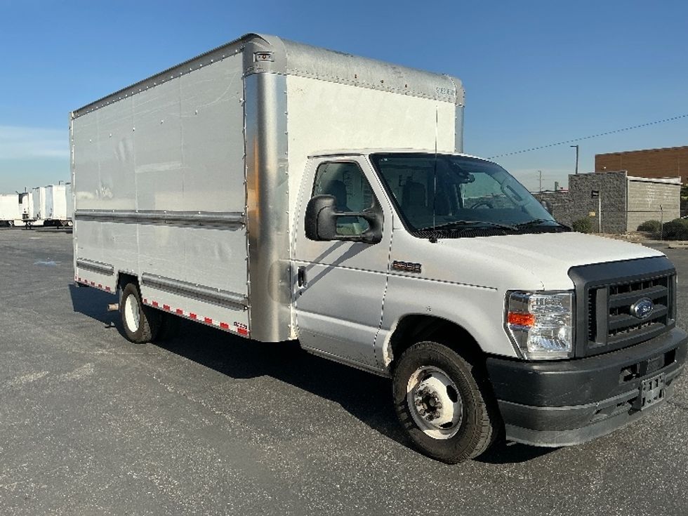 Light Duty Box Truck-Light and Medium Duty Trucks-Ford-2022-E350-Fontana-CA-89,501\n\t\tmiles-$ 33,750 - Image 1