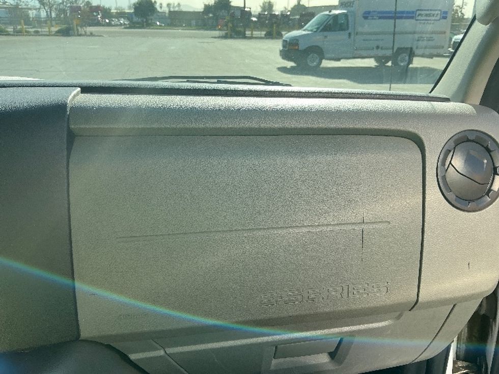 Light Duty Box Truck-Light and Medium Duty Trucks-Ford-2022-E350-Fontana-CA-89,501\n\t\tmiles-$ 33,750 - Image 21