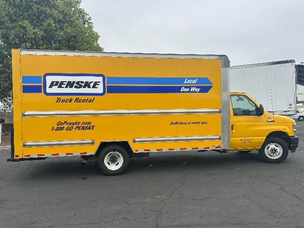 Light Duty Box Truck-Light and Medium Duty Trucks-Ford-2022-E350-Fontana-CA-89,919\n\t\tmiles-$ 30,250 - Image 12