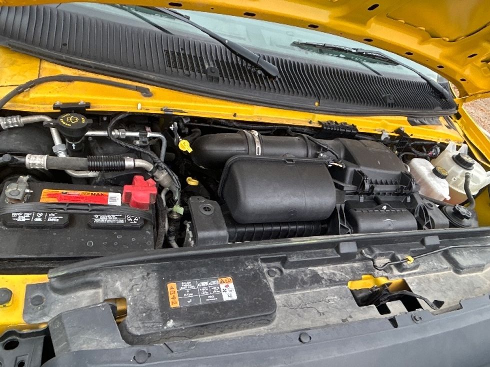 Light Duty Box Truck-Light and Medium Duty Trucks-Ford-2022-E350-Fontana-CA-89,919\n\t\tmiles-$ 30,250 - Image 20