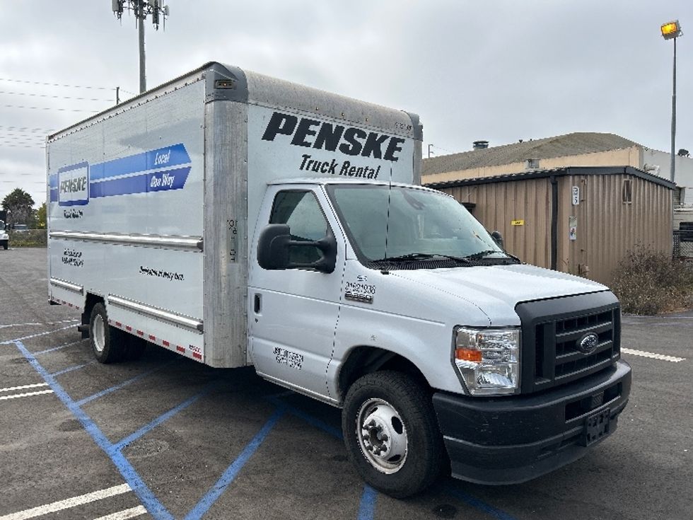 Light Duty Box Truck-Light and Medium Duty Trucks-Ford-2022-E350-Fontana-CA-94,026\n\t\tmiles-$ 33,000 - Image 1