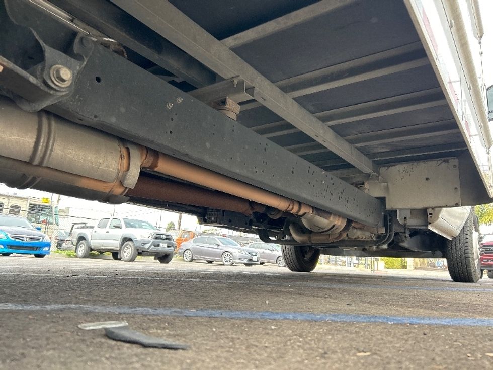 Light Duty Box Truck-Light and Medium Duty Trucks-Ford-2022-E350-Fontana-CA-94,026\n\t\tmiles-$ 33,000 - Image 12