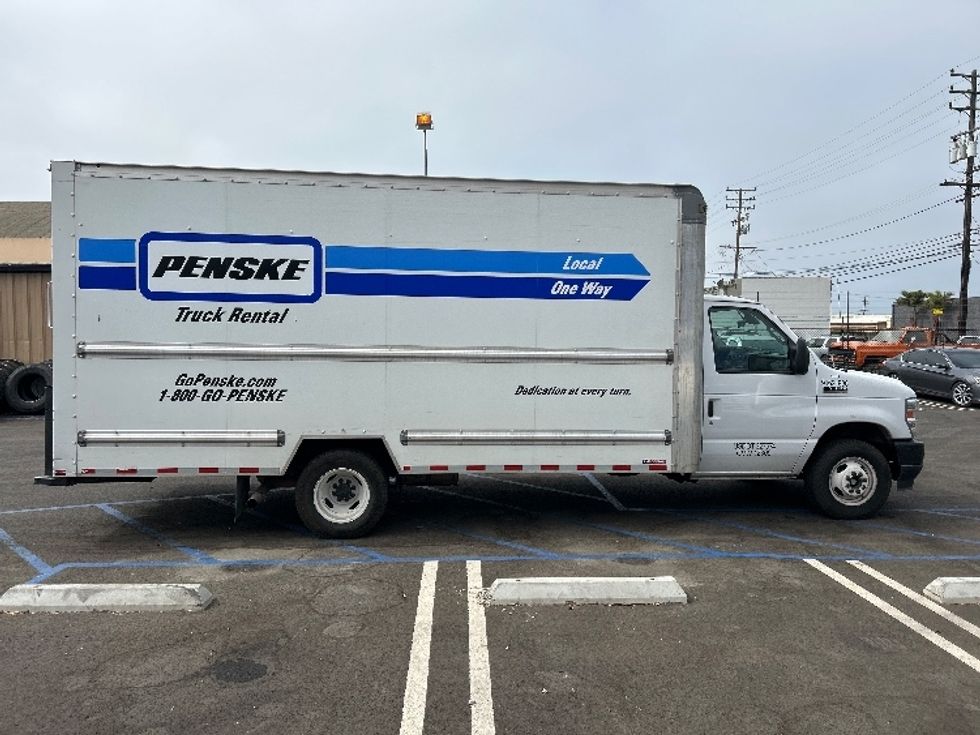 Light Duty Box Truck-Light and Medium Duty Trucks-Ford-2022-E350-Fontana-CA-94,026\n\t\tmiles-$ 33,000 - Image 13