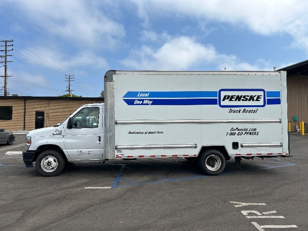 Light Duty Box Truck-Light and Medium Duty Trucks-Ford-2022-E350-Fontana-CA-94,026\n\t\tmiles-$ 33,000 - Image 4