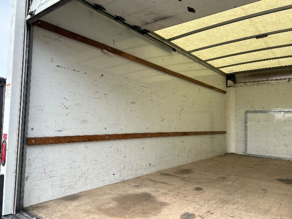 Light Duty Box Truck-Light and Medium Duty Trucks-Ford-2022-E350-Fontana-CA-94,026\n\t\tmiles-$ 33,000 - Image 9