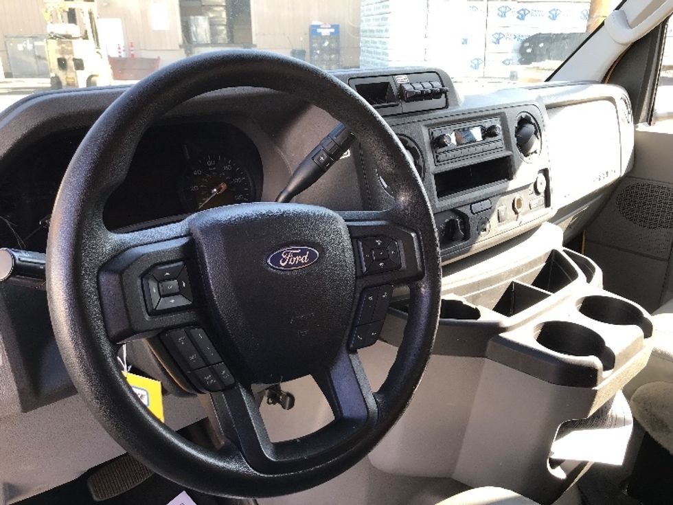 Light Duty Box Truck-Light and Medium Duty Trucks-Ford-2022-E350-Fontana-CA-95,812\n\t\tmiles-$ 29,750 - Image 17