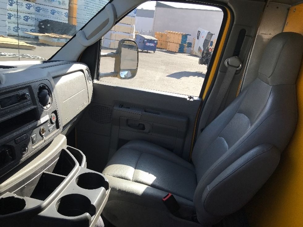 Light Duty Box Truck-Light and Medium Duty Trucks-Ford-2022-E350-Fontana-CA-95,812\n\t\tmiles-$ 29,750 - Image 19