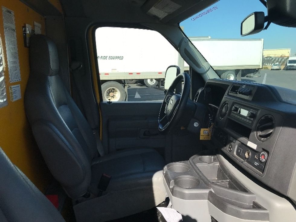 Light Duty Box Truck-Light and Medium Duty Trucks-Ford-2022-E350-Fontana-CA-95,812\n\t\tmiles-$ 29,750 - Image 22
