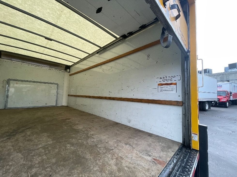 Light Duty Box Truck-Light and Medium Duty Trucks-Ford-2022-E350-Fontana-CA-99,001\n\t\tmiles-$ 28,500 - Image 10
