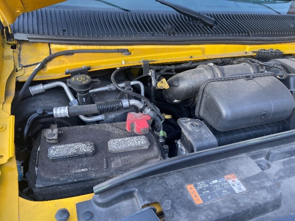 Light Duty Box Truck-Light and Medium Duty Trucks-Ford-2022-E350-Fontana-CA-99,001\n\t\tmiles-$ 28,500 - Image 21