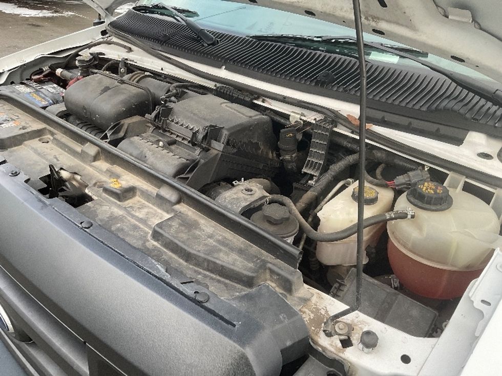 Light Duty Box Truck-Light and Medium Duty Trucks-Ford-2022-E350-Fort Wayne-IN-100,761\n\t\tmiles-$ 29,750 - Image 23