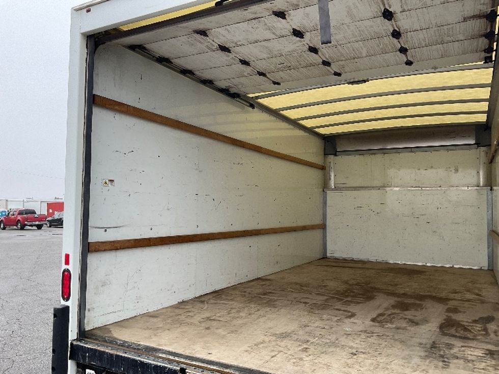 Light Duty Box Truck-Light and Medium Duty Trucks-Ford-2022-E350-Fort Wayne-IN-119,681\n\t\tmiles-$ 26,750 - Image 11