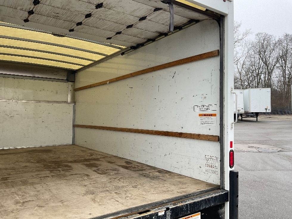 Light Duty Box Truck-Light and Medium Duty Trucks-Ford-2022-E350-Fort Wayne-IN-119,681\n\t\tmiles-$ 26,750 - Image 12