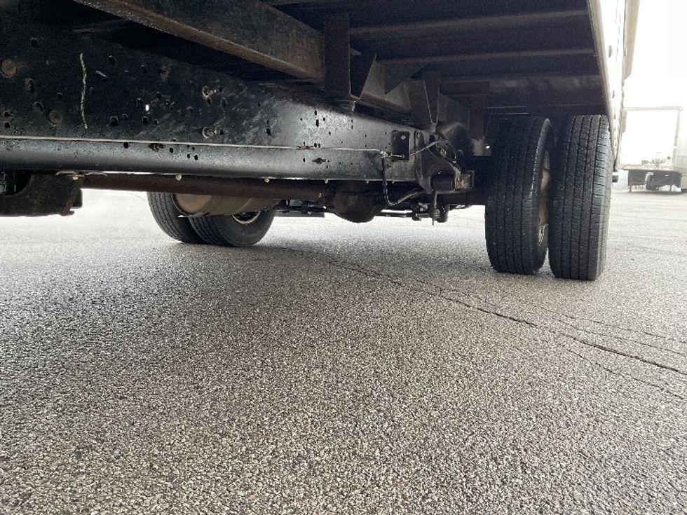 Light Duty Box Truck-Light and Medium Duty Trucks-Ford-2022-E350-Fort Wayne-IN-119,681\n\t\tmiles-$ 26,750 - Image 5