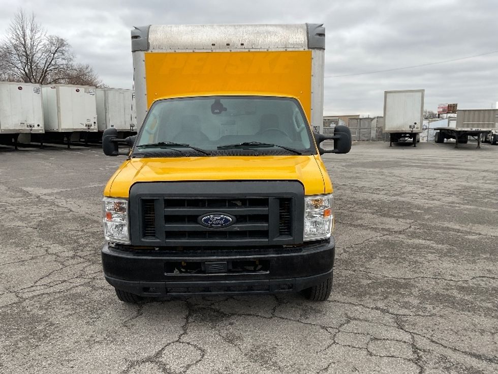 Light Duty Box Truck-Light and Medium Duty Trucks-Ford-2022-E350-Fort Wayne-IN-89,799\n\t\tmiles-$ 28,250 - Image 2