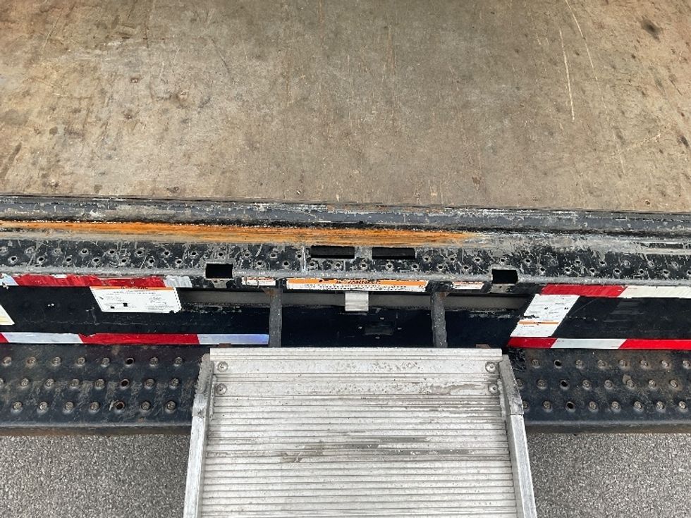 Light Duty Box Truck-Light and Medium Duty Trucks-Ford-2022-E350-Fort Wayne-IN-90,661\n\t\tmiles-$ 28,250 - Image 10