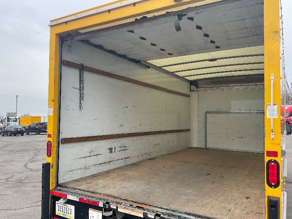 Light Duty Box Truck-Light and Medium Duty Trucks-Ford-2022-E350-Fort Wayne-IN-90,661\n\t\tmiles-$ 28,250 - Image 11