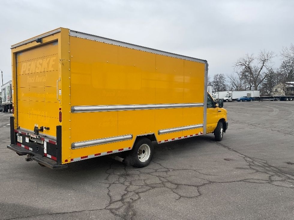 Light Duty Box Truck-Light and Medium Duty Trucks-Ford-2022-E350-Fort Wayne-IN-90,661\n\t\tmiles-$ 28,250 - Image 13