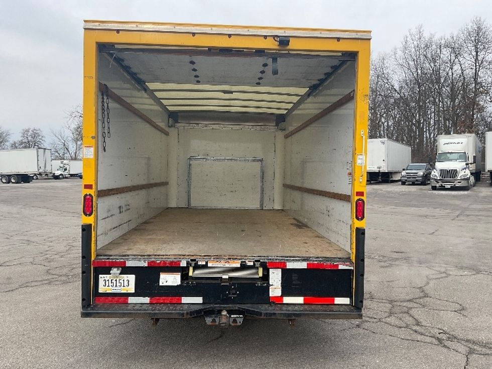 Light Duty Box Truck-Light and Medium Duty Trucks-Ford-2022-E350-Fort Wayne-IN-90,661\n\t\tmiles-$ 28,250 - Image 8