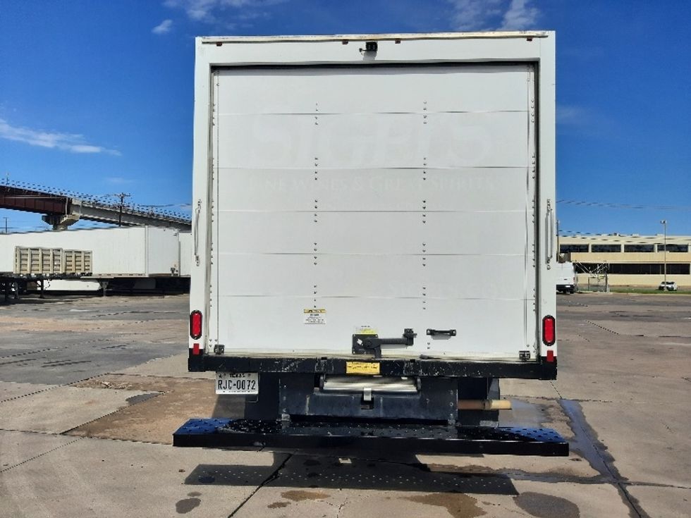 Light Duty Box Truck-Light and Medium Duty Trucks-Ford-2022-E350-Fort Worth-TX-66,164\n\t\tmiles-$ 34,250 - Image 7