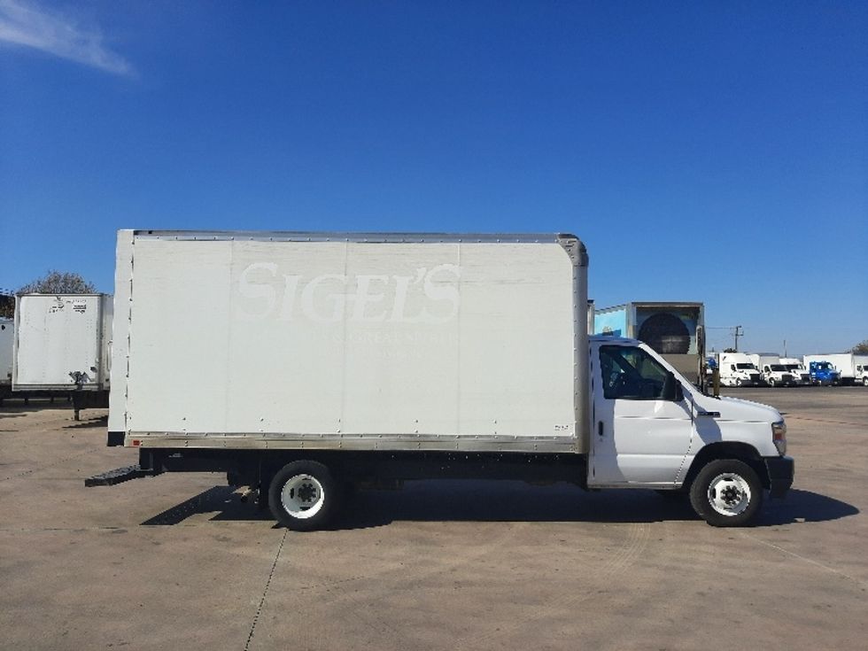 Light Duty Box Truck-Light and Medium Duty Trucks-Ford-2022-E350-Fort Worth-TX-78,671\n\t\tmiles-$ 33,250 - Image 15