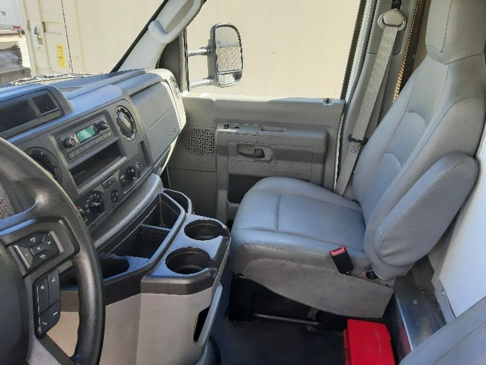 Light Duty Box Truck-Light and Medium Duty Trucks-Ford-2022-E350-Fort Worth-TX-78,671\n\t\tmiles-$ 33,250 - Image 19