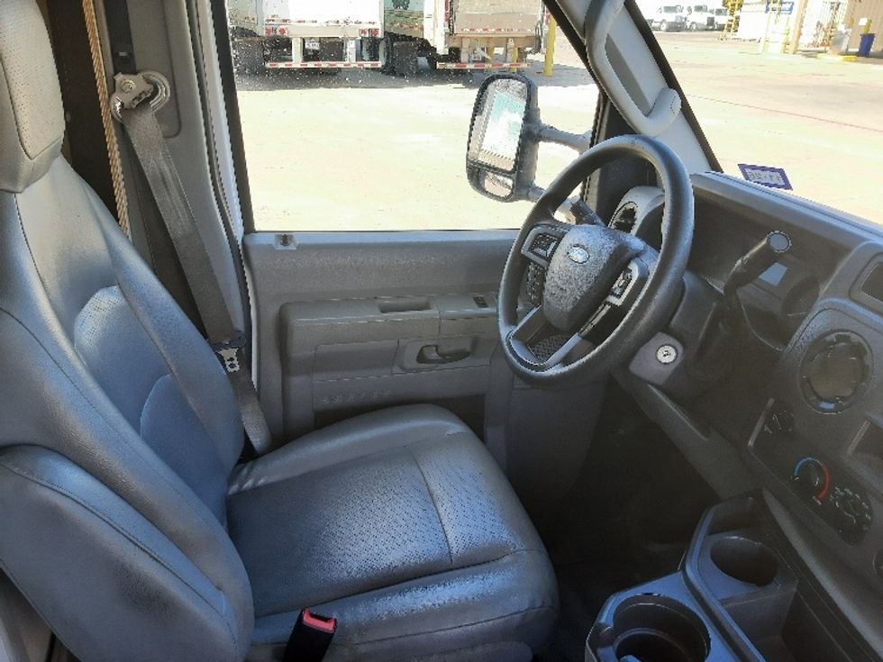 Light Duty Box Truck-Light and Medium Duty Trucks-Ford-2022-E350-Fort Worth-TX-78,671\n\t\tmiles-$ 33,250 - Image 22