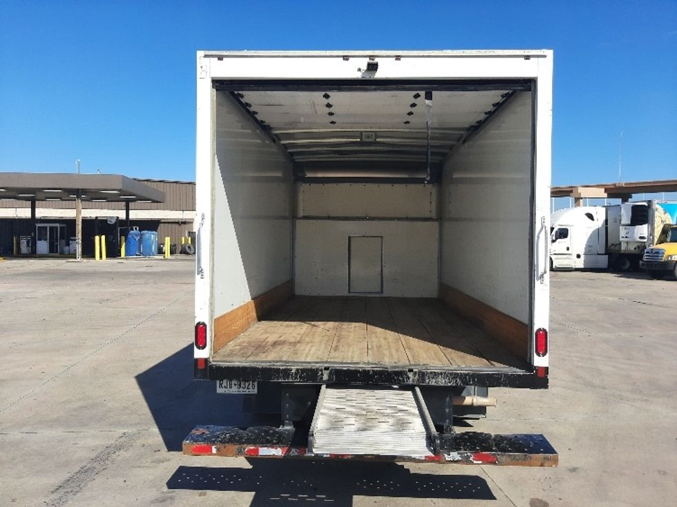 Light Duty Box Truck-Light and Medium Duty Trucks-Ford-2022-E350-Fort Worth-TX-78,671\n\t\tmiles-$ 33,250 - Image 9