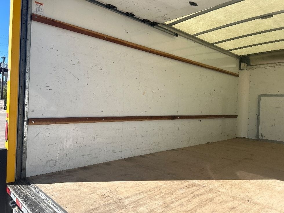 Light Duty Box Truck-Light and Medium Duty Trucks-Ford-2022-E350-Fort Worth-TX-88,652\n\t\tmiles-$ 29,250 - Image 11