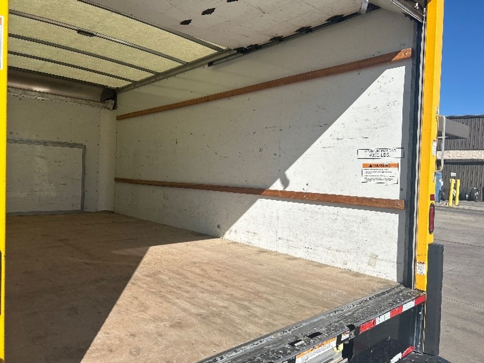 Light Duty Box Truck-Light and Medium Duty Trucks-Ford-2022-E350-Fort Worth-TX-88,652\n\t\tmiles-$ 29,250 - Image 12