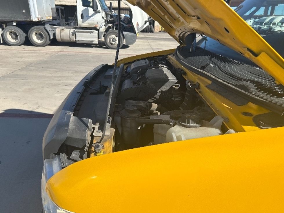 Light Duty Box Truck-Light and Medium Duty Trucks-Ford-2022-E350-Fort Worth-TX-88,652\n\t\tmiles-$ 29,250 - Image 24