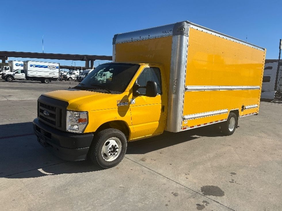 Light Duty Box Truck-Light and Medium Duty Trucks-Ford-2022-E350-Fort Worth-TX-88,652\n\t\tmiles-$ 29,250 - Image 3