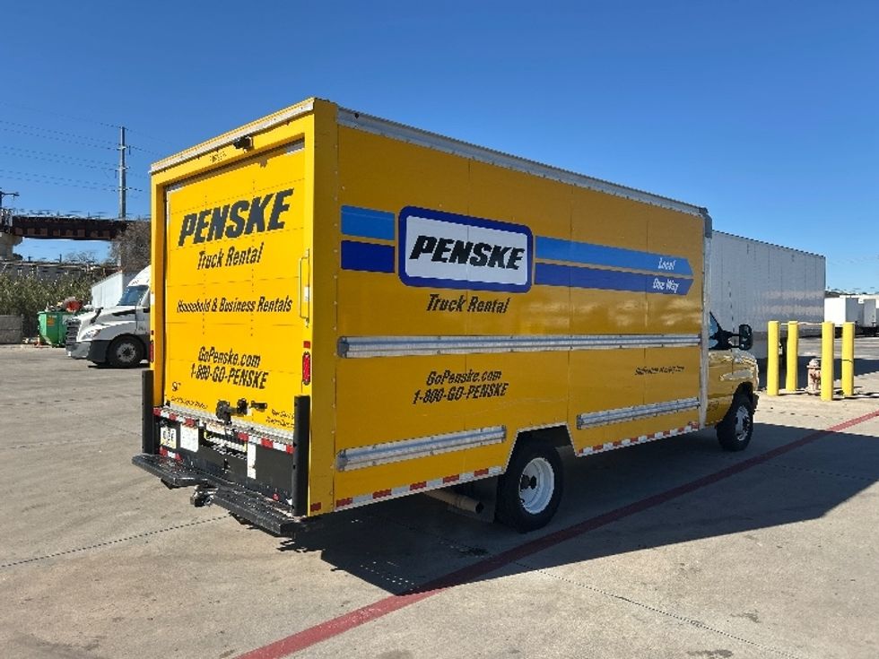 Light Duty Box Truck-Light and Medium Duty Trucks-Ford-2022-E350-Fort Worth-TX-88,854\n\t\tmiles-$ 29,250 - Image 12