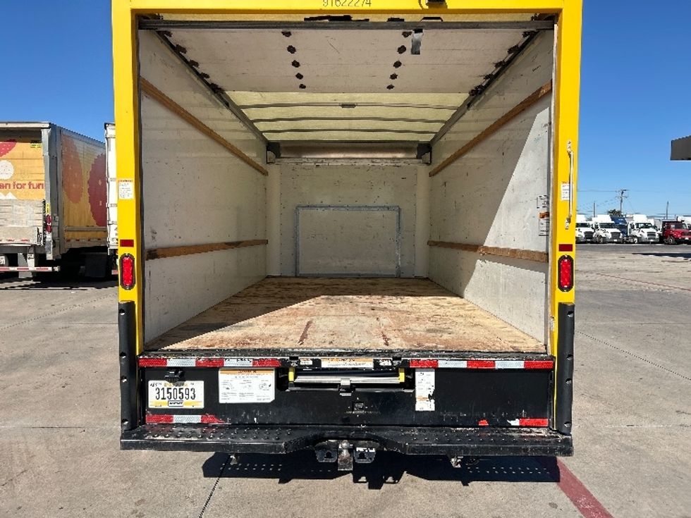 Light Duty Box Truck-Light and Medium Duty Trucks-Ford-2022-E350-Fort Worth-TX-88,854\n\t\tmiles-$ 29,250 - Image 8