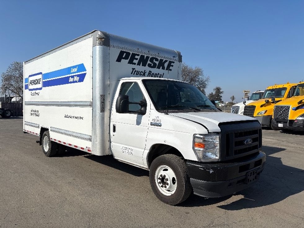 Light Duty Box Truck-Light and Medium Duty Trucks-Ford-2022-E350-Fresno-CA-116,587\n\t\tmiles-$ 29,250 - Image 1