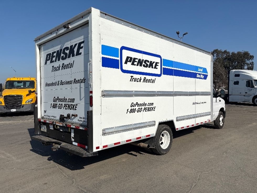 Light Duty Box Truck-Light and Medium Duty Trucks-Ford-2022-E350-Fresno-CA-116,587\n\t\tmiles-$ 29,250 - Image 11