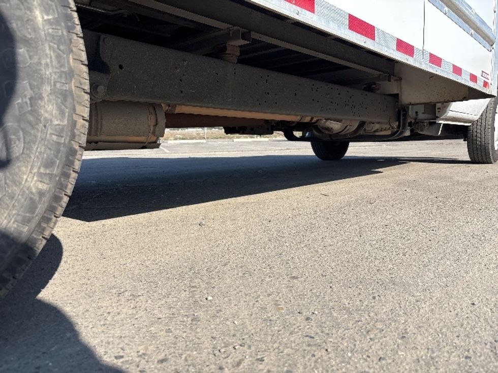 Light Duty Box Truck-Light and Medium Duty Trucks-Ford-2022-E350-Fresno-CA-116,587\n\t\tmiles-$ 29,250 - Image 12