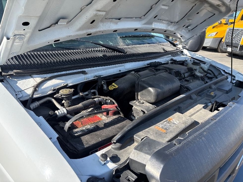 Light Duty Box Truck-Light and Medium Duty Trucks-Ford-2022-E350-Fresno-CA-116,587\n\t\tmiles-$ 29,250 - Image 21