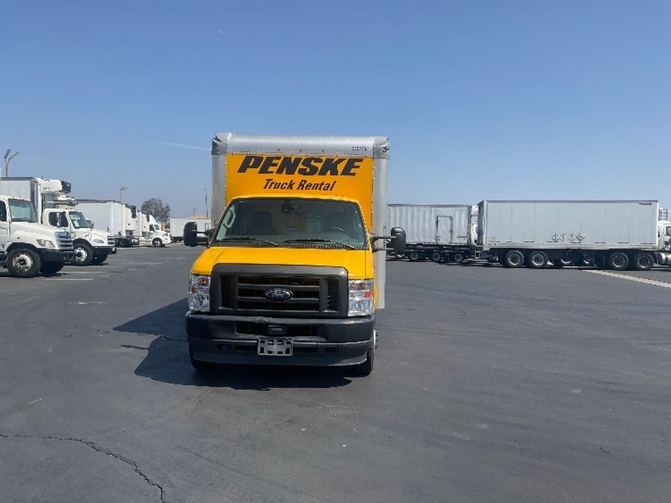 Light Duty Box Truck-Light and Medium Duty Trucks-Ford-2022-E350-Fresno-CA-63,795\n\t\tmiles-$ 33,000 - Image 2