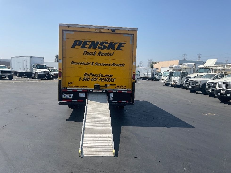 Light Duty Box Truck-Light and Medium Duty Trucks-Ford-2022-E350-Fresno-CA-63,795\n\t\tmiles-$ 33,000 - Image 9
