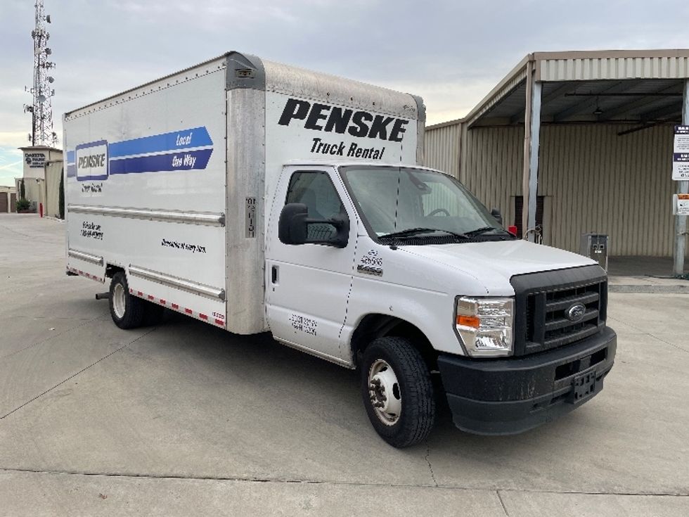 Light Duty Box Truck-Light and Medium Duty Trucks-Ford-2022-E350-Fresno-CA-70,436\n\t\tmiles-$ 43,250 - Image 1