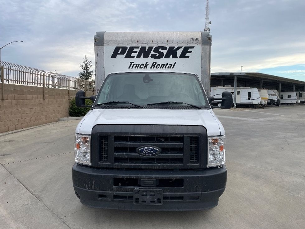 Light Duty Box Truck-Light and Medium Duty Trucks-Ford-2022-E350-Fresno-CA-70,436\n\t\tmiles-$ 43,250 - Image 2