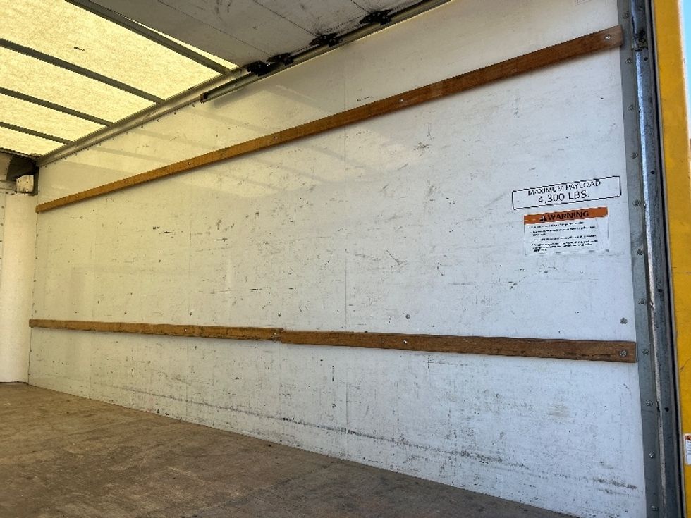 Light Duty Box Truck-Light and Medium Duty Trucks-Ford-2022-E350-Fresno-CA-72,698\n\t\tmiles-$ 32,500 - Image 11