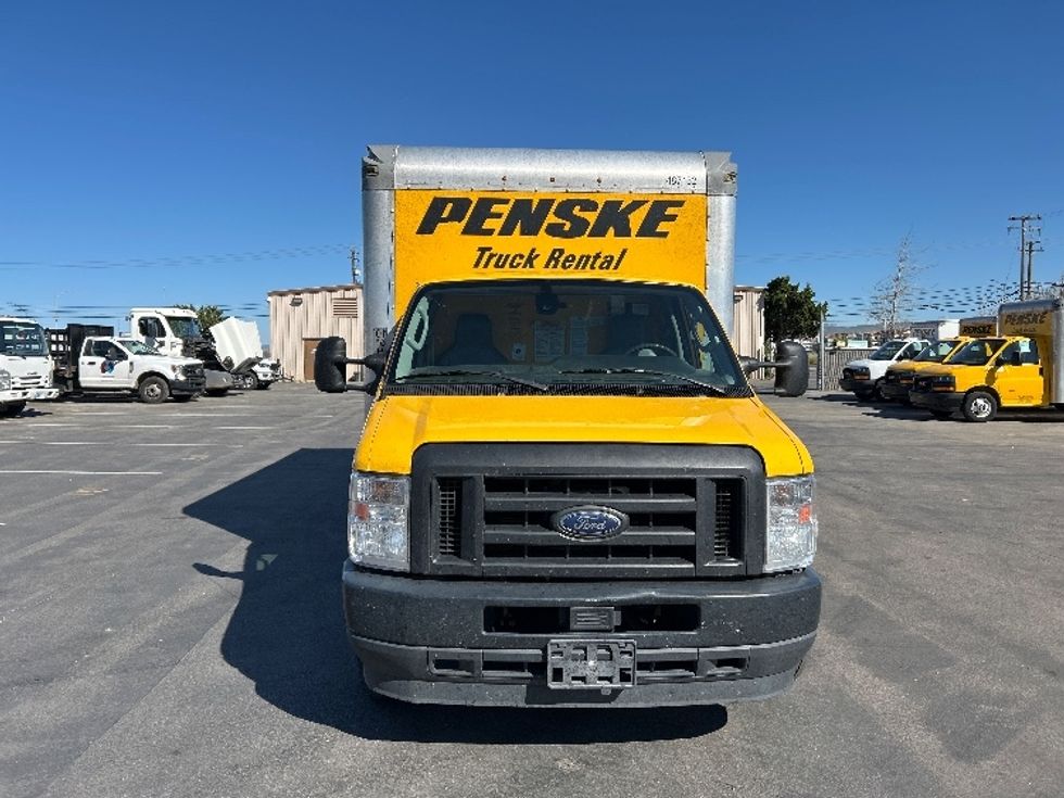 Light Duty Box Truck-Light and Medium Duty Trucks-Ford-2022-E350-Fresno-CA-72,698\n\t\tmiles-$ 32,500 - Image 2