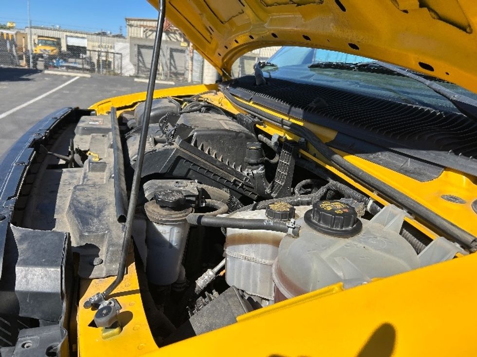 Light Duty Box Truck-Light and Medium Duty Trucks-Ford-2022-E350-Fresno-CA-72,698\n\t\tmiles-$ 32,500 - Image 24