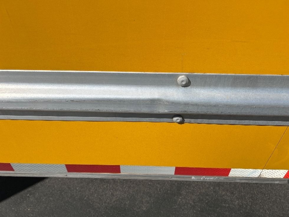 Light Duty Box Truck-Light and Medium Duty Trucks-Ford-2022-E350-Fresno-CA-72,698\n\t\tmiles-$ 32,500 - Image 26