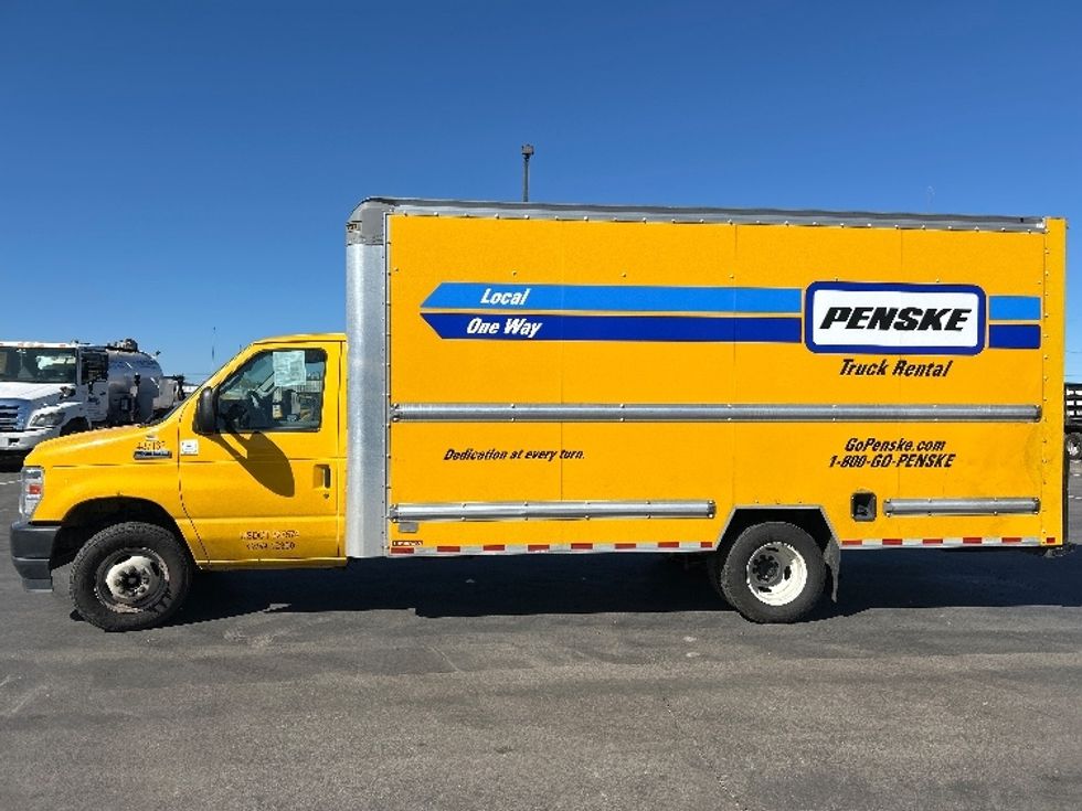 Light Duty Box Truck-Light and Medium Duty Trucks-Ford-2022-E350-Fresno-CA-72,698\n\t\tmiles-$ 32,500 - Image 4