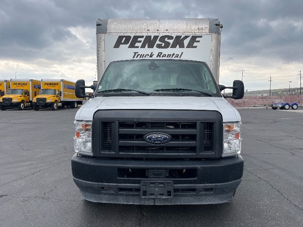 Light Duty Box Truck-Light and Medium Duty Trucks-Ford-2022-E350-Fresno-CA-79,345\n\t\tmiles-$ 32,250 - Image 2
