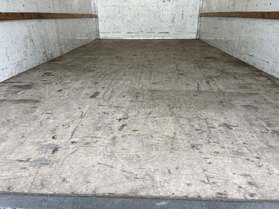 Light Duty Box Truck-Light and Medium Duty Trucks-Ford-2022-E350-Fresno-CA-79,345\n\t\tmiles-$ 32,250 - Image 9
